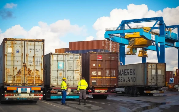 Port-to-Customer Capabilities