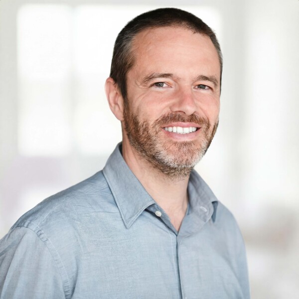 Enrique Colbert.jpg